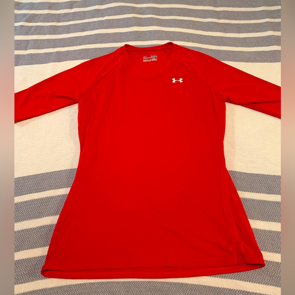 Under Armor Heat Gear half sleeve shirt.